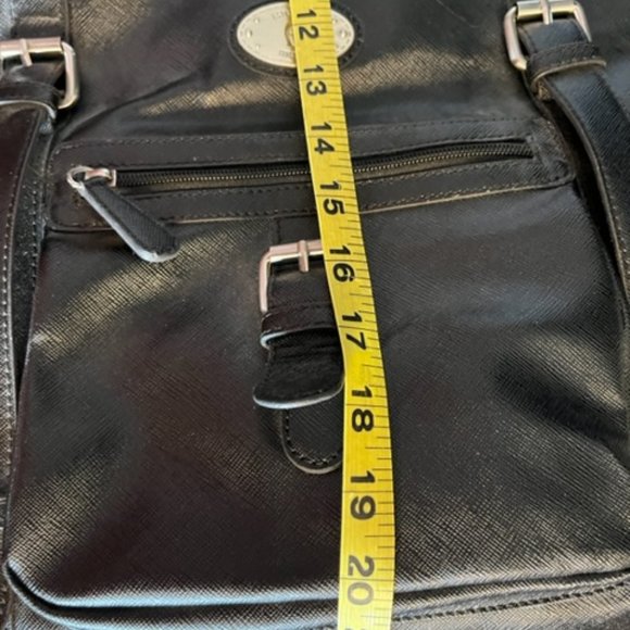 Etienne Aigner Large Black Leather Computer Bag/Tote. Pockets and Compartments - Picture 10 of 16